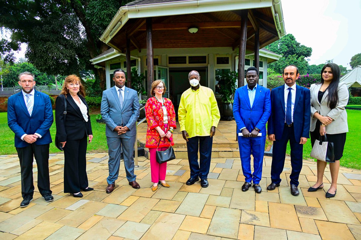 Today at Nakasero, I met a team of American researchers who are collaborating with us to develop innovative treatments for cancer and diabetes derived from our plants. I welcome them.