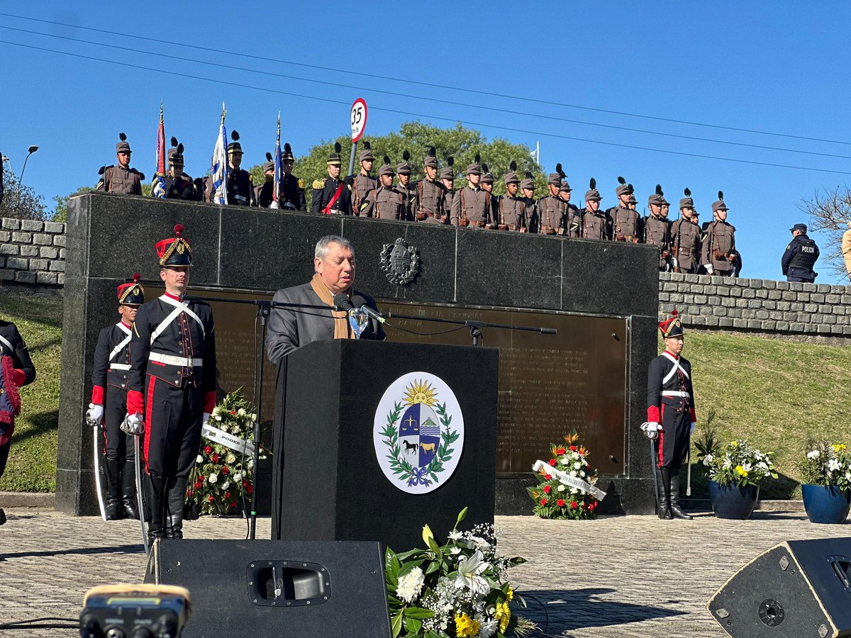 Viva la Patria!! <a href="/FloridaIDF/">Intendencia de Florida</a>