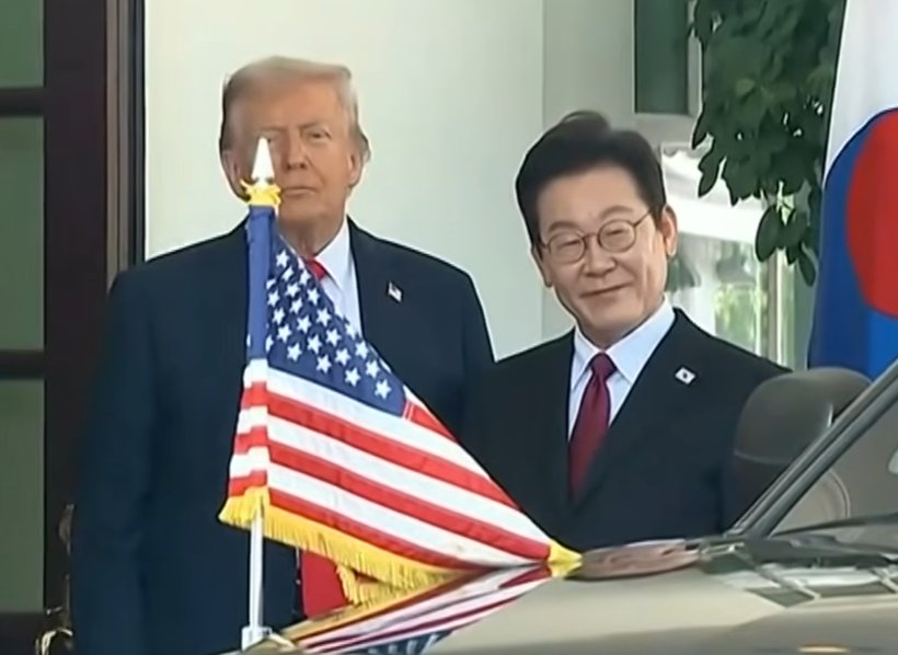 키는 더 작고 얼굴은 더 크고