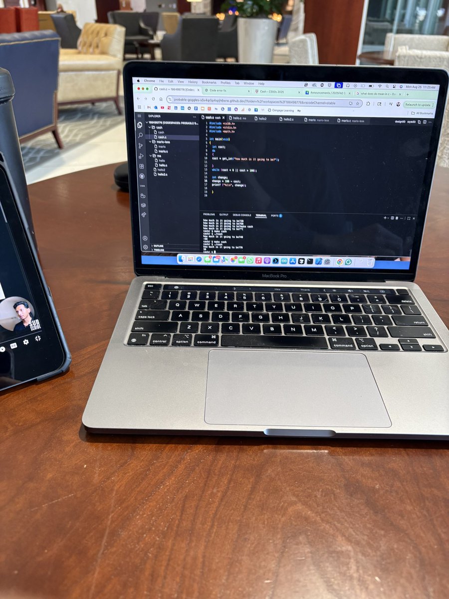 CodeCuriousDev's tweet image. New day
Same grind
What are we building today?