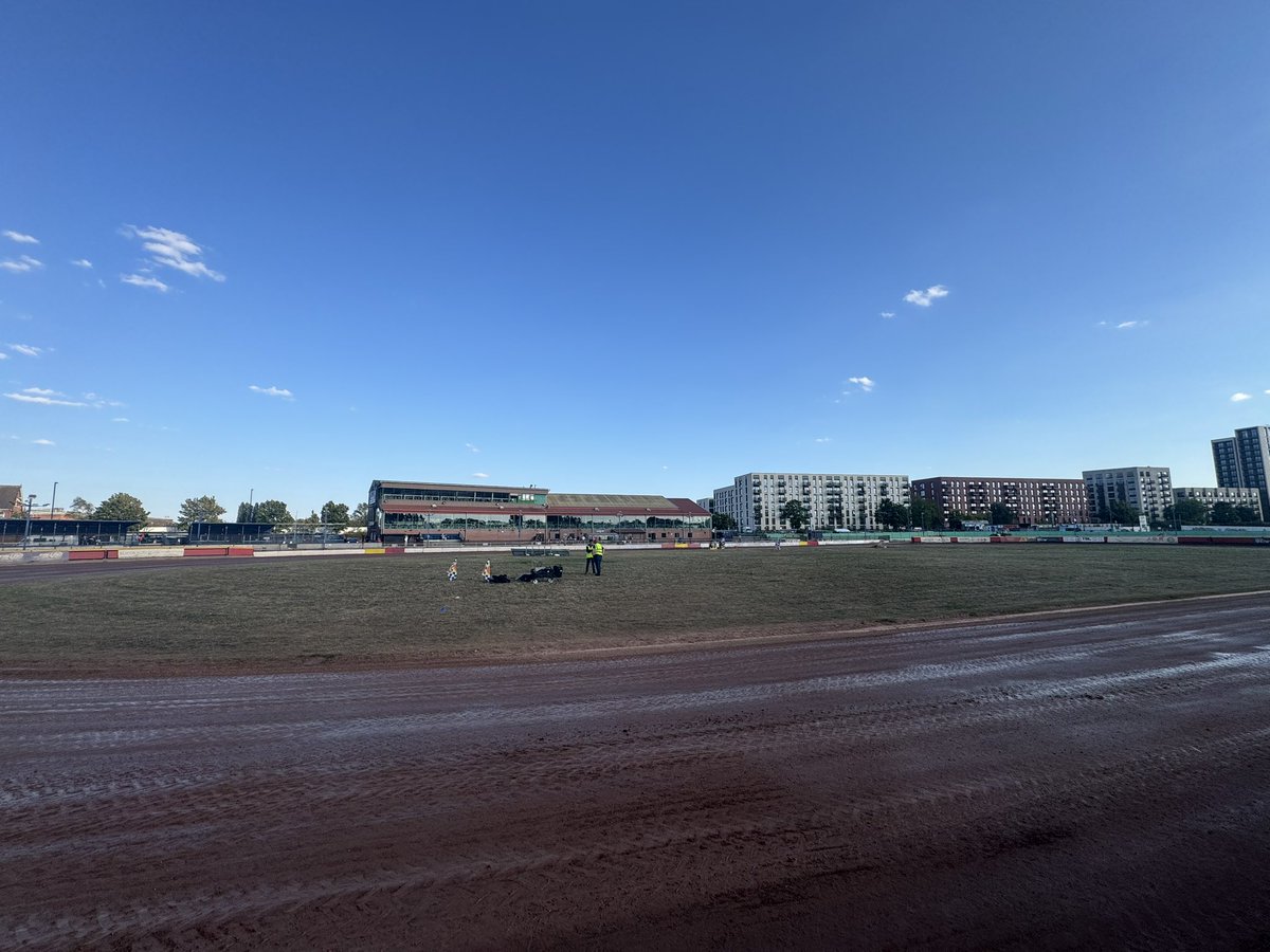 BrumSpeedway's tweet photo. 💔 For one final time…

#BIRLEI | #britishspeedway https://t.co/af5eYoIRhO