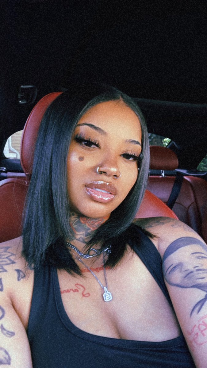 tharicch's tweet image. the type of bad that don’t expire.❤️