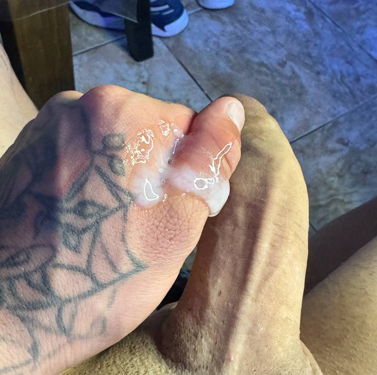 Tatuado24cm's tweet photo. CHUDAI ⭐🥵 https://t.co/DWXqROduXL