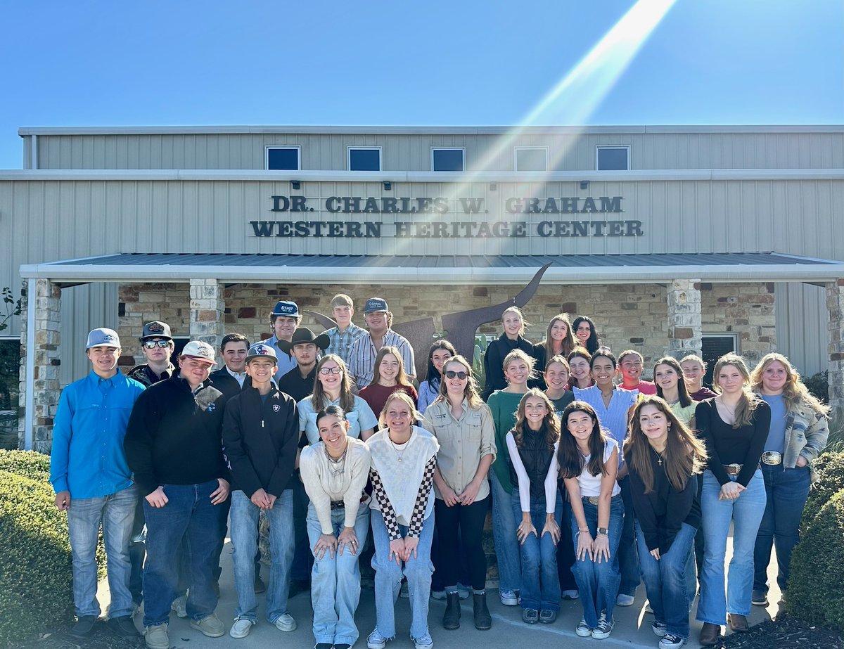 ⏳ Just ONE week left!
Apply now for Rodeo Austin’s Junior Leader Program — open to 9th–12th graders. Applications close Sept. 1!
🔗 rodeoaustin.com/youth-ag-progr…