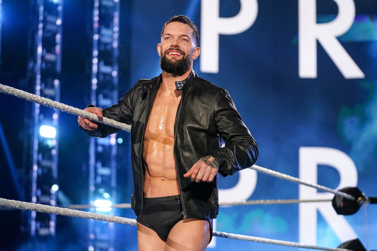 Charisma ✅ 
Mic skills ✅ 
In ring ✅ 
Crowd control ✅ 
Good champion ✅ 
Good booking + real push ❌