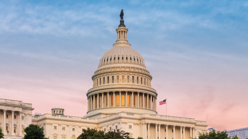 RedpathCPAS's tweet image. A new federal mandate requires all federal payments to be electronic by September 30, 2025. This shift aims to enhance security and reduce costs. Find out what this change means for you. #IRS #TaxPlanning
hubs.li/Q03Fdq180