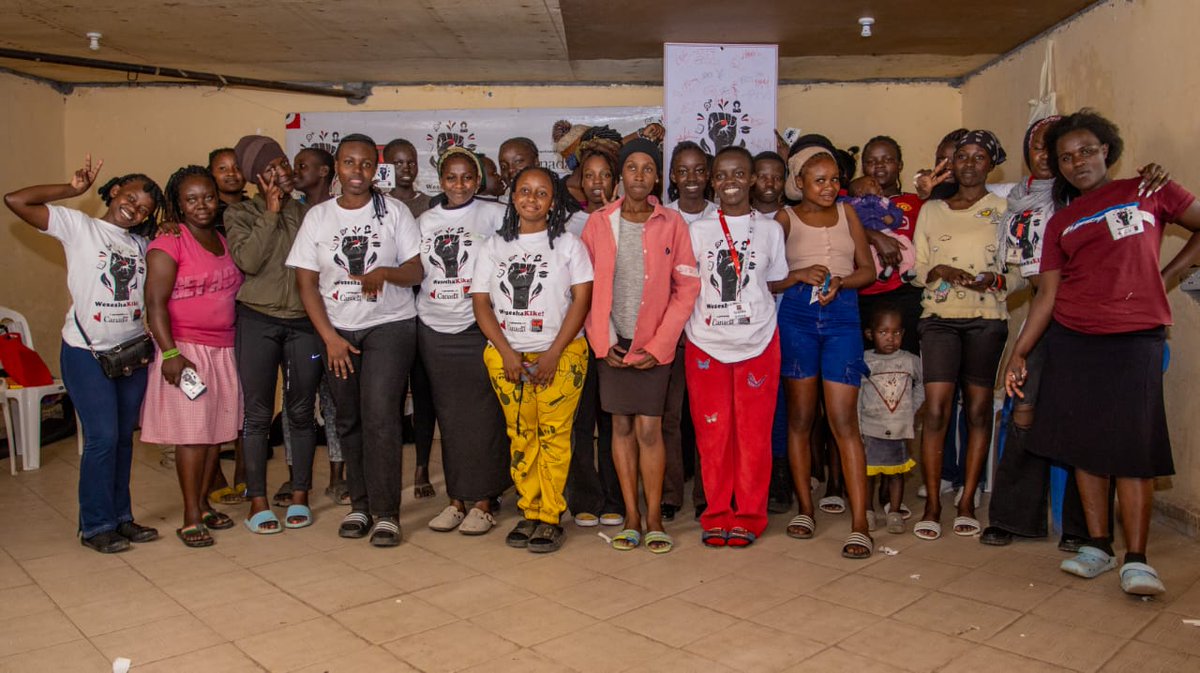 MukabiVivi78668's tweet image. Teaching people the knowledge that you have is such a big privilege in partnership with @CMETrust and @CanadaDev under #WezeshaKike! program I got an opportunity to facilitate different workshops on #GenderEqualityMainstreaming in Mathare.
#CMETrustAt18
#SDG5
#SDG4