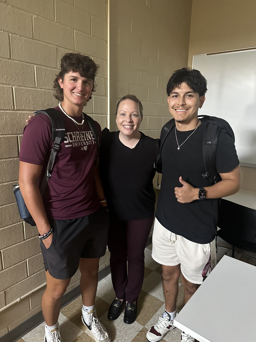 FIRST DAY of CLASS (FALL ‘25) - PIC w PROFS #FIGHTforSCHREINER #d3b #SCACbsb