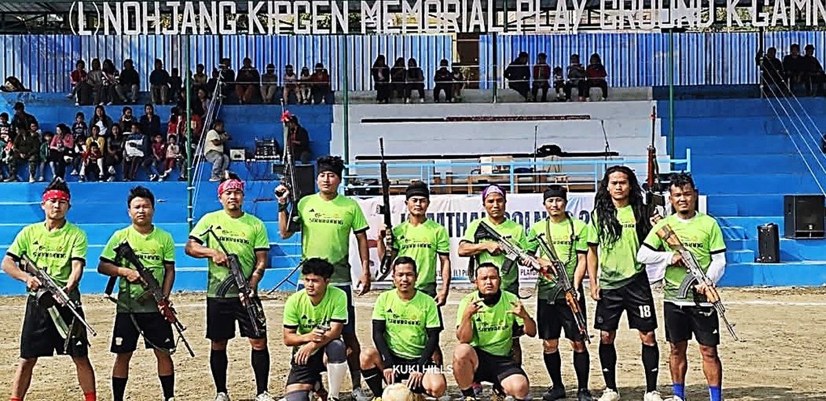 Kanglei Chronicle (@tongjei_maril) on Twitter photo While Meiteis made the state proud by representing India, gun toting Kuki liliput footballers proudly flaunts their sophisticated toy guns (according to <a href="/gladyhunjan/">GLADY VAIPHEI HUNJAN</a>) during a football match.
Highway looters cum #KukiNarcoTerrorists disguise as footballers! While Meiteis made the state proud by representing India, gun toting Kuki liliput footballers proudly flaunts their sophisticated toy guns (according to <a href="/gladyhunjan/">GLADY VAIPHEI HUNJAN</a>) during a football match.
Highway looters cum #KukiNarcoTerrorists disguise as footballers!