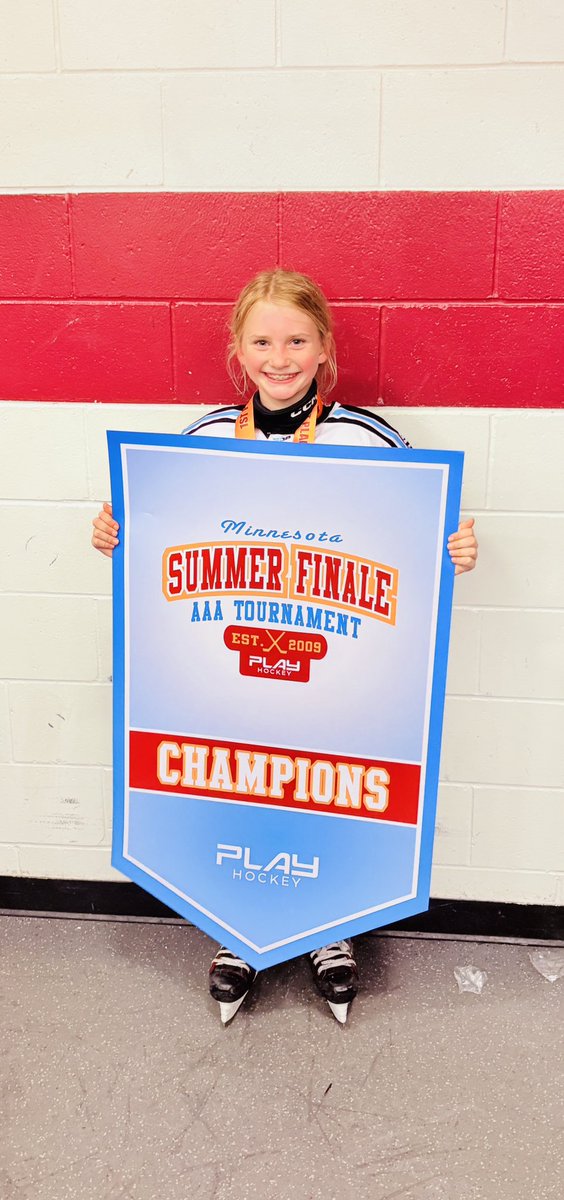 SamOurada's tweet image. So proud of these girls! @playhockeyna Summer Finale Champs! @SdpHockey
