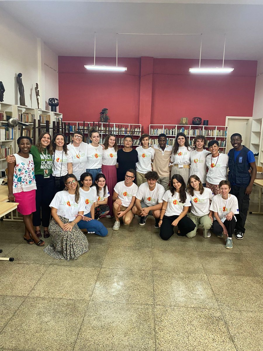 UndpStp's tweet image. UNDP joined the Youth Roundtable on Climate Change in São Tomé (20 Aug) under the EU/Camões-cofunded #Ecoality project. Focus: climate &amp;amp; gender justice and youth participation, featuring thematic sessions, youth-led showcases, debates &amp;amp; field visits. #UNDPSTP #ClimateAction