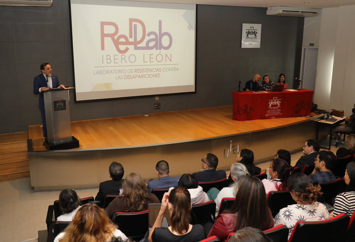 jorgelona1's tweet image. Cada persona desaparecida nos mueve a actuar. En representación de la Gobernadora @LibiaDennise, asistí al lanzamiento del #REDLAB de la @IberoLeon. Refrendamos el compromiso de escuchar y acompañar a las familias, sumando esfuerzos hasta brindarles certeza y hacer justicia.