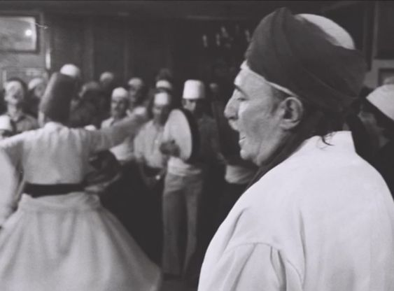 Ömür boyu yapılan zikirler ve tesbihler, son nefeste bir kere ‘Allah’ ﷻ diyebilmek içindir.  
Dilini zikrullaha alıştır!

Aşkî Muzaffer Ozak Efendi