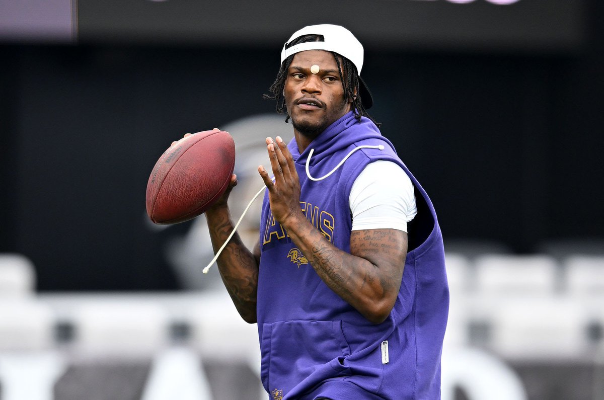 LAMAR JACKSON HAS RETURNED TO PRACTICE! 🔥