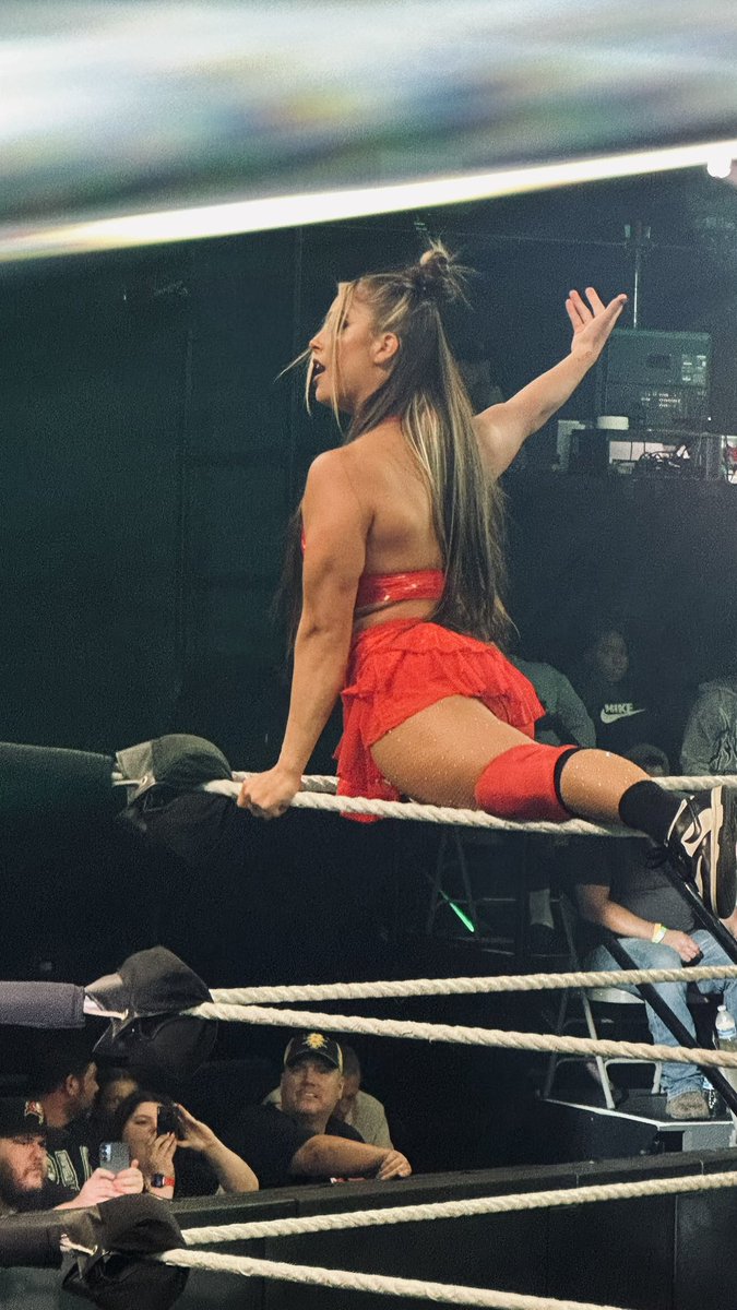 NXTwithNaJee's tweet image. There really is just a genuine glow about @sirenalinton 

I’m almost fully caught up on season 2 of #WWELFG and just seeing the growth weekly is such an amazing thing to watch 

Keep going strong and us in the #SpiceClub will keep doing the same!!!
🔥🔥🔥🔥🔥🔥