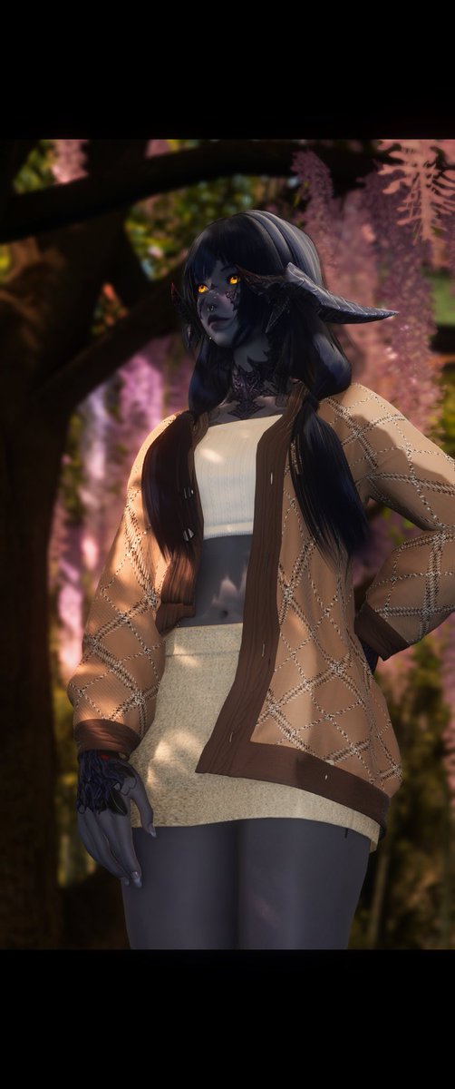 That time is coming back, finally 🍂
And with Autumn, so many memories, nostalgic days, lazy afternoons and tons of tea while the storm’s outside 💛

|| #GPOSERS | #xaela ||