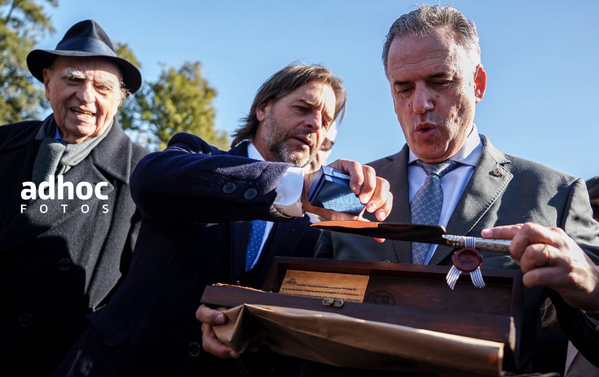 Uruguay, por más que unos cuantos no lo quieran así. Que nunca falte.
