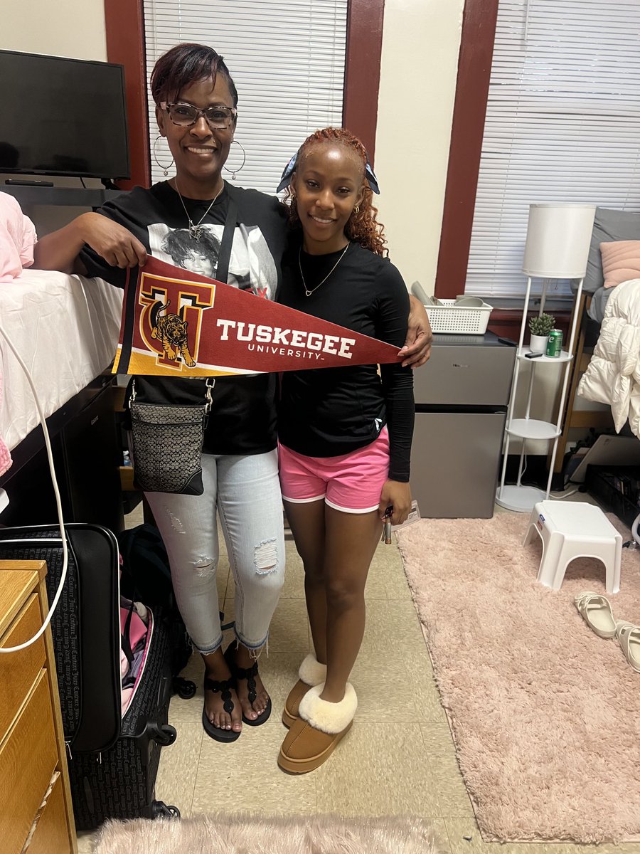 CONGRATULATIONS AND GOOD LUCK TO MS SARIYAH SPAIN!!! WE WISH U THE VERY BEST AND CANT WAIT TO GET YOU BACK ON CHAMPIONSHIP HILL!!! YES SARIYAH USE TO RUN THE HILL FAR BETTER THAN HER OLDER BROTHER!!! TUSKEGEE UNIVERSITY IS GETTING THEIR NEXT GREAT STUDENT!!! YOU GO GIRL!!!