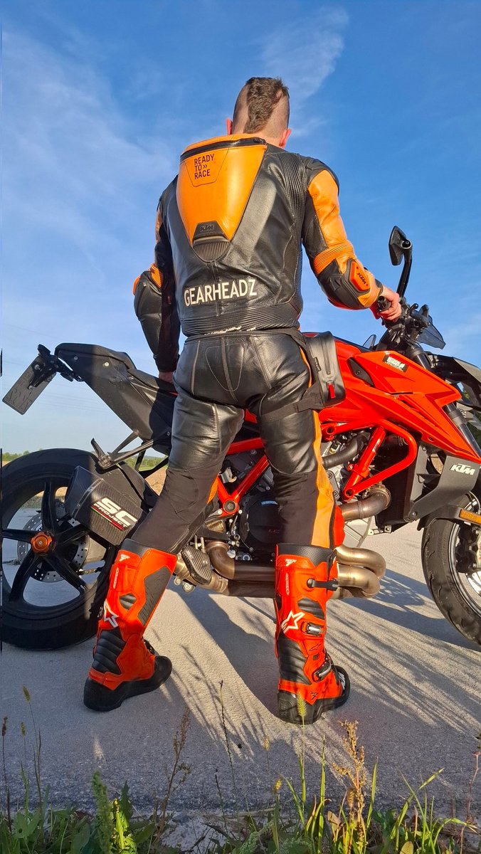Hi my biker friends 🖤🏍️