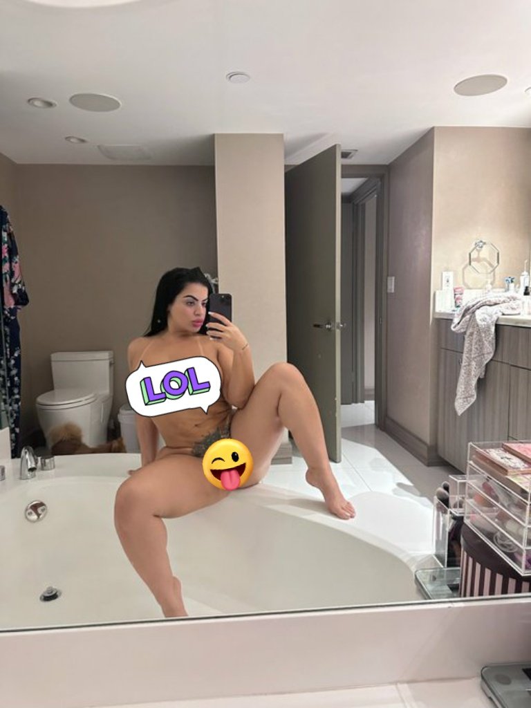 MajorineMa88822's tweet photo. Cc chéri😍ce soir j'suis très chaude pour un réel🥵sans prise de tête ni tabous. Passe en Dm pour un rendez-vous🥵et baise moi comme une chienne🥲
Je vais te vider les couilles🍑🍆bb avec mon cul très abordable 
Packs de nude et Sexcam dispo https://t.co/7ZjNj7hLt4