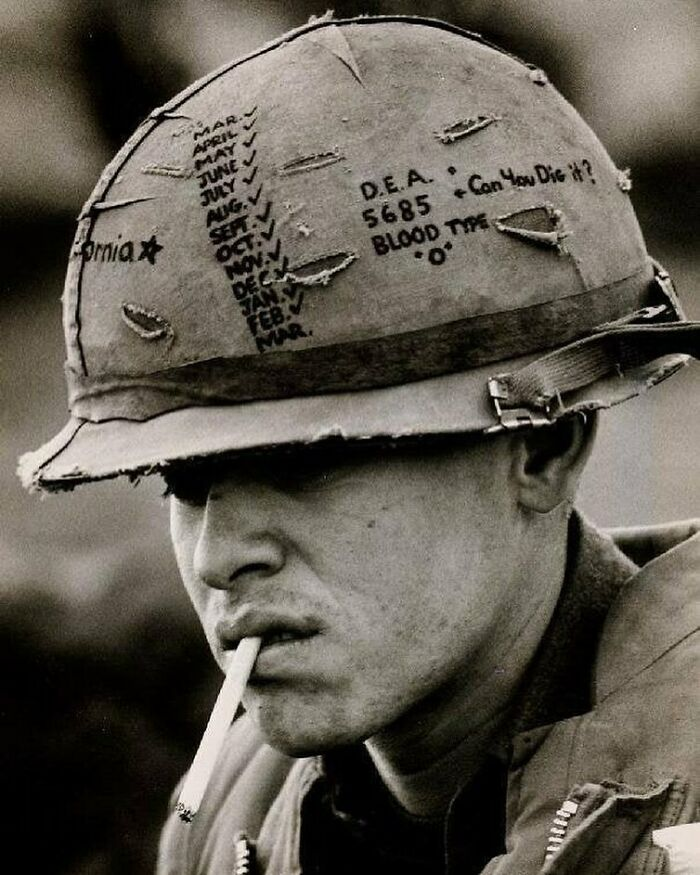 _HistoryNerd's tweet photo. US Marine In Vietnam 1960s https://t.co/K7rYlbK2Mt