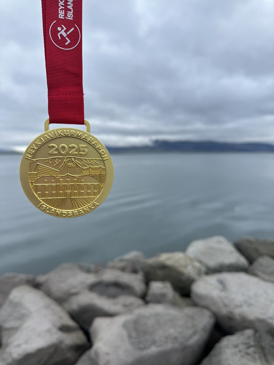InspJBradfield's tweet image. And this weeks medal Monday is bought to you curtesy of Reykjavík! #medalmonday #runr.