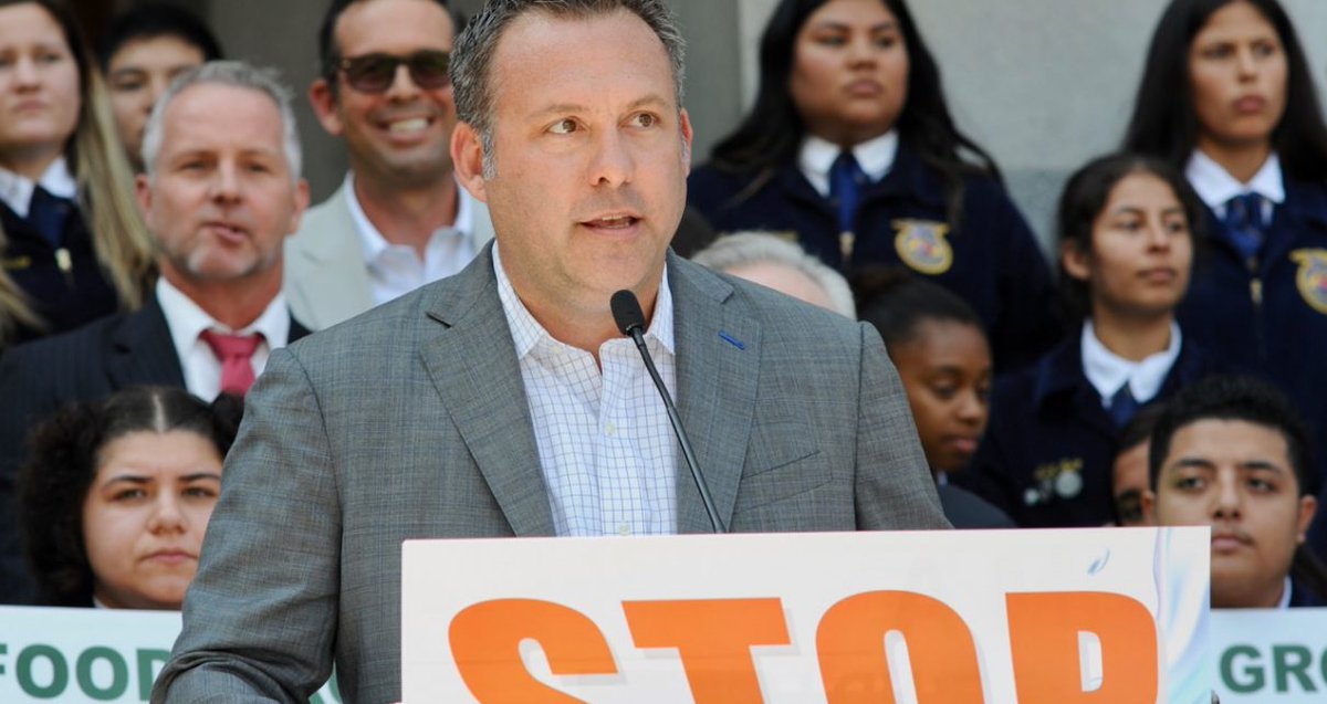California Globe (@californiaglobe) on Twitter photo Rep Gray Refuses to Comment on CA Redistricting, Attempts to Block Constituent’s Recording.
Today, President Trump announced that the DOJ intends to sue California to stop Newsom’s redistricting plan.
<a href="/CaliforniaGlobe/">California Globe</a>
californiaglobe.com/fr/rep-gray-re… Rep Gray Refuses to Comment on CA Redistricting, Attempts to Block Constituent’s Recording.
Today, President Trump announced that the DOJ intends to sue California to stop Newsom’s redistricting plan.
<a href="/CaliforniaGlobe/">California Globe</a>
californiaglobe.com/fr/rep-gray-re…