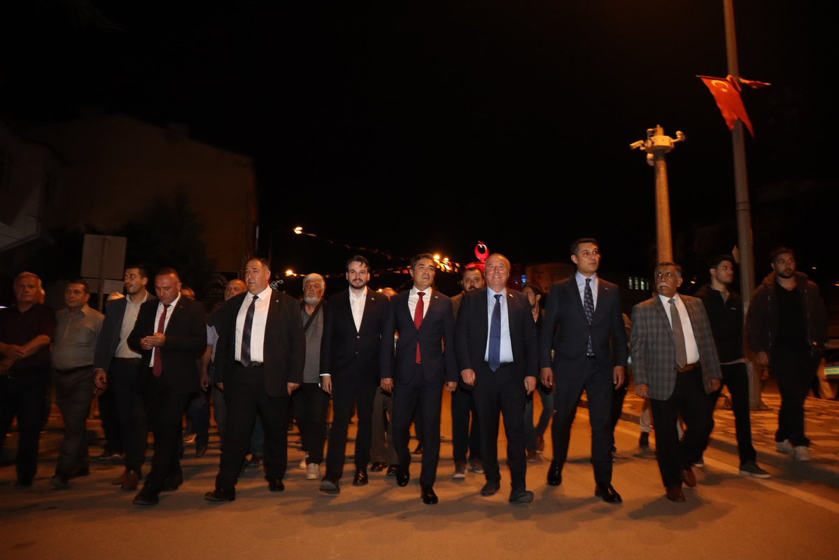 Av. Hakan Şeref OLGUN (@_hakanolgun) on Twitter photo 📍 Afyonkarahisar – Şuhut
Büyük Taarruz’un 103. yıl dönümünde Grup Başkanvekilimiz <a href="/SBugraKavuncu/">Buğra Kavuncu</a> , Genel Başkan Yardımcılarımız <a href="/cenkozatici/">Dr. Cenk Özatıcı</a> ve <a href="/avalperakdogan/">Av. Alper Akdoğan</a> ile birlikte; Ata’mızın zafer yolculuğuna şahitlik eden Atatürk Evi’ni ziyaret ettik. 📍 Afyonkarahisar – Şuhut
Büyük Taarruz’un 103. yıl dönümünde Grup Başkanvekilimiz <a href="/SBugraKavuncu/">Buğra Kavuncu</a> , Genel Başkan Yardımcılarımız <a href="/cenkozatici/">Dr. Cenk Özatıcı</a> ve <a href="/avalperakdogan/">Av. Alper Akdoğan</a> ile birlikte; Ata’mızın zafer yolculuğuna şahitlik eden Atatürk Evi’ni ziyaret ettik.