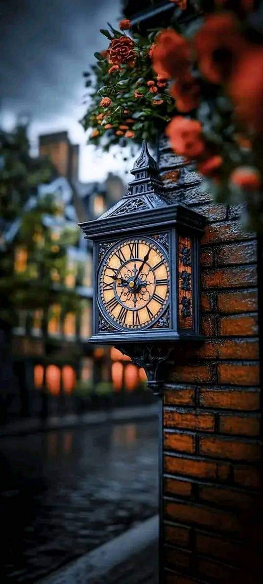 الأحترام والولاء عملتان لا تفقدان قيمتهما أبداً .. 
ما قدمته سيعود إليك يوماً .. 🌼