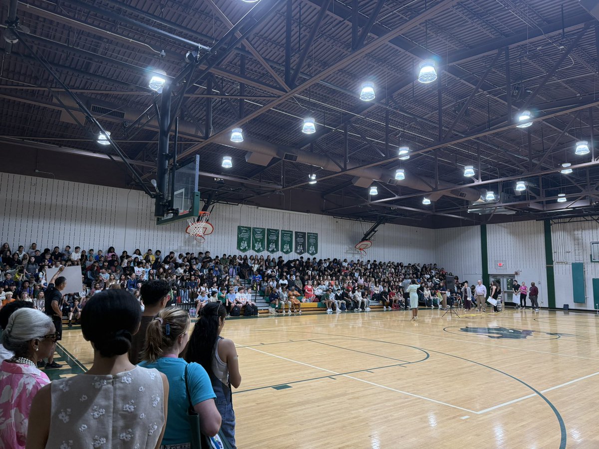 Melissa Lopez (@mlopez8science) on Twitter photo The first day of 2025-26 <a href="/eastcarymiddle/">East Cary Magnet Middle School</a> is a wrap. It was great seeing new faces, and returning faces. Look forward to an amazing year!! The first day of 2025-26 <a href="/eastcarymiddle/">East Cary Magnet Middle School</a> is a wrap. It was great seeing new faces, and returning faces. Look forward to an amazing year!!