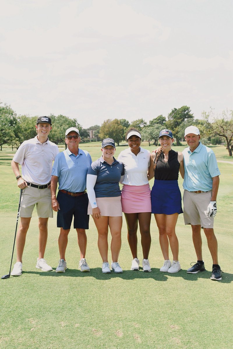 WomenAllProTour's tweet photo. Found a good time in Texas 😎🐂
#ANNIKAWAPT #PathOfThePros #ProAm #AbileneWomensOpen https://t.co/5thckgn7us