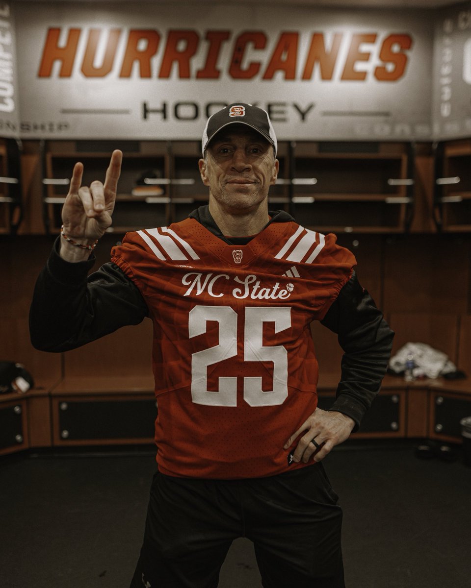 Wear what Coach Brind'Amour wears!
(and what the Pack wears!)

🔗: bit.ly/45zdKtD 

#1Pack1Goal | <a href="/Canes/">Carolina Hurricanes</a>