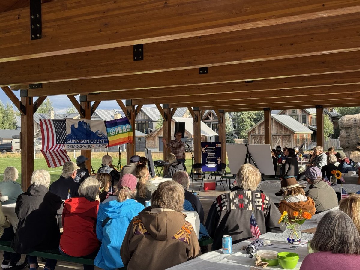 alexkelloffco's tweet photo. Thank you to the Gunnison County Democrats for hosting me yesterday evening! It was great to speak to so many friends and see the passion out there for change.
#co3 #GunnisonCounty https://t.co/p2LRKlZFlh
