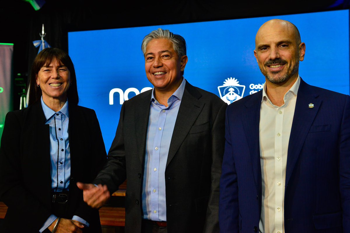 pepeousset's tweet photo. MODELO NEUQUINO 

Hoy presentamos los resultados de estos 20 meses de gestión. Con transparencia, responsabilidad fiscal y eliminando gastos superfluos podemos mostrar una provincia de pie y en marcha, invirtiendo con prioridad en Educación, Salud, Seguridad e infraestructura. https://t.co/VKrCilk7pC