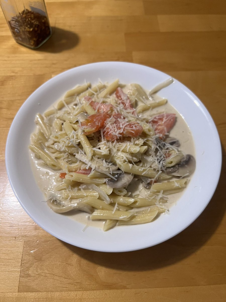 Home made penne alfredo, and yes i made the swauce too. Am i wife material yet or??