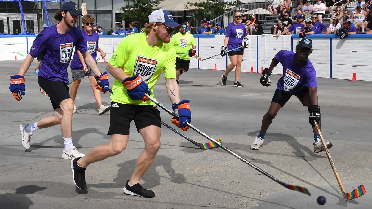 EdmontonOilers's tweet photo. PRIDE CUP! 🏳️🌈🏳️⚧️🏆
#Oilers forwards Noah Philp & James Hamblin, alum Ben Scrivens, Hunter & other special guests were all on hand for the fourth annual ball hockey celebration & other Pride festivities in @IceDistrict this past weekend. https://t.co/6mwTTLjF4k