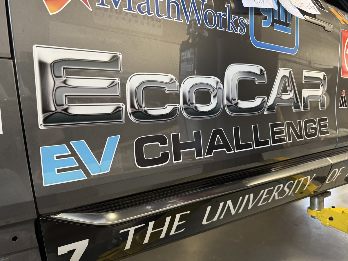 UAEcoCAR's tweet image. UA EcoCAR is back in action! Our SDI team is kicking off the beginning of our semester lab work by reattaching our motor back to the subframe. We’re excited to see where the year takes us!

#UAEcoCAR #EcoCAREVCchallenge #BamaEngineering #Year4