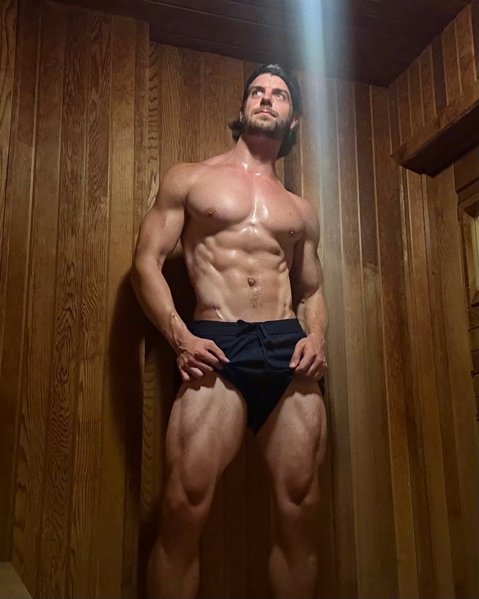 natekweir's tweet photo. Join me in the sauna! https://t.co/KPMiEUNqgj