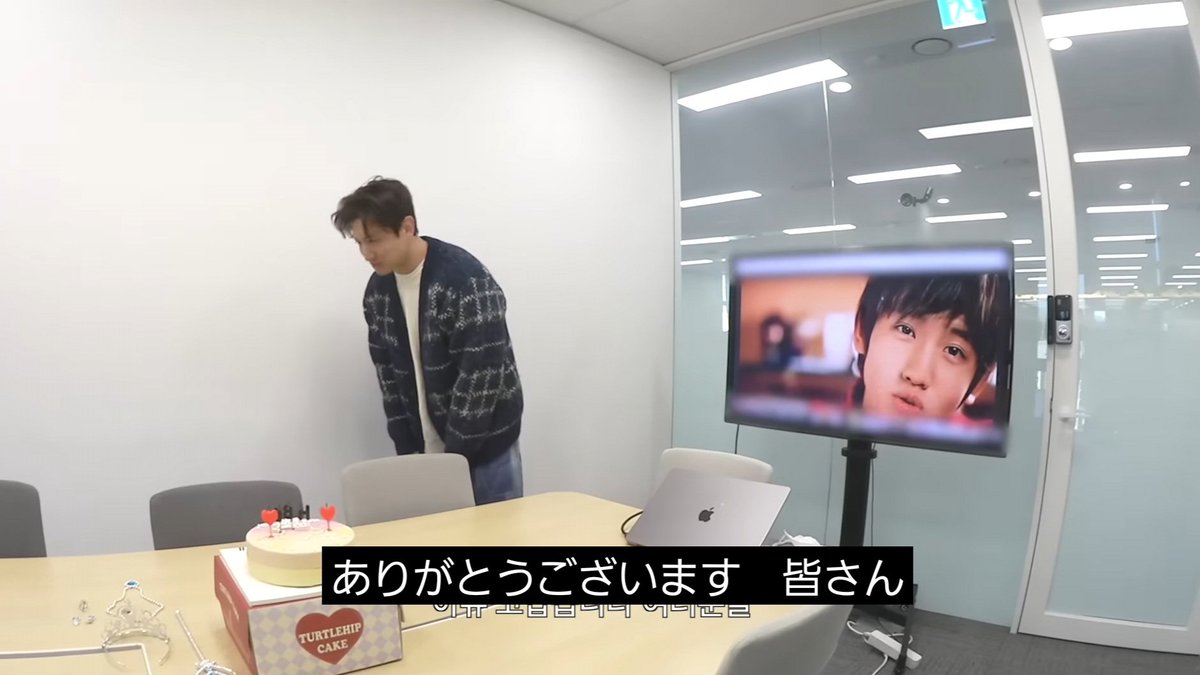 学びと感謝を忘れないチャンミンさん

초보 브이로거의 일상 모음.zip | MAX Vlog
youtu.be/RjuQEpd3zJU?si…

#최강창민 #CHANGMIN
#沈昌珉 #チャンミン
#MAXCHANGMIN