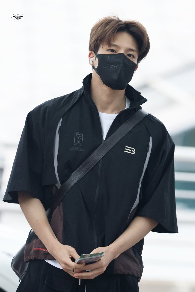 NAKS_BBiy tweet media