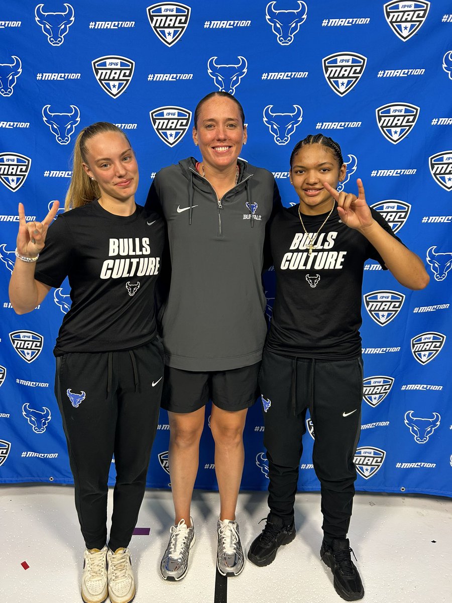MACtion (@macsports) on Twitter photo Horns Up! Great stop on our social media tour today with <a href="/ubvolleyball/">UB Volleyball</a>, <a href="/UBuffaloMBB/">Buffalo Men's Basketball</a> & <a href="/UBwomenshoops/">Buffalo Women's Basketball</a> ๐ค
#MACtion Horns Up! Great stop on our social media tour today with <a href="/ubvolleyball/">UB Volleyball</a>, <a href="/UBuffaloMBB/">Buffalo Men's Basketball</a> & <a href="/UBwomenshoops/">Buffalo Women's Basketball</a> ๐ค
#MACtion