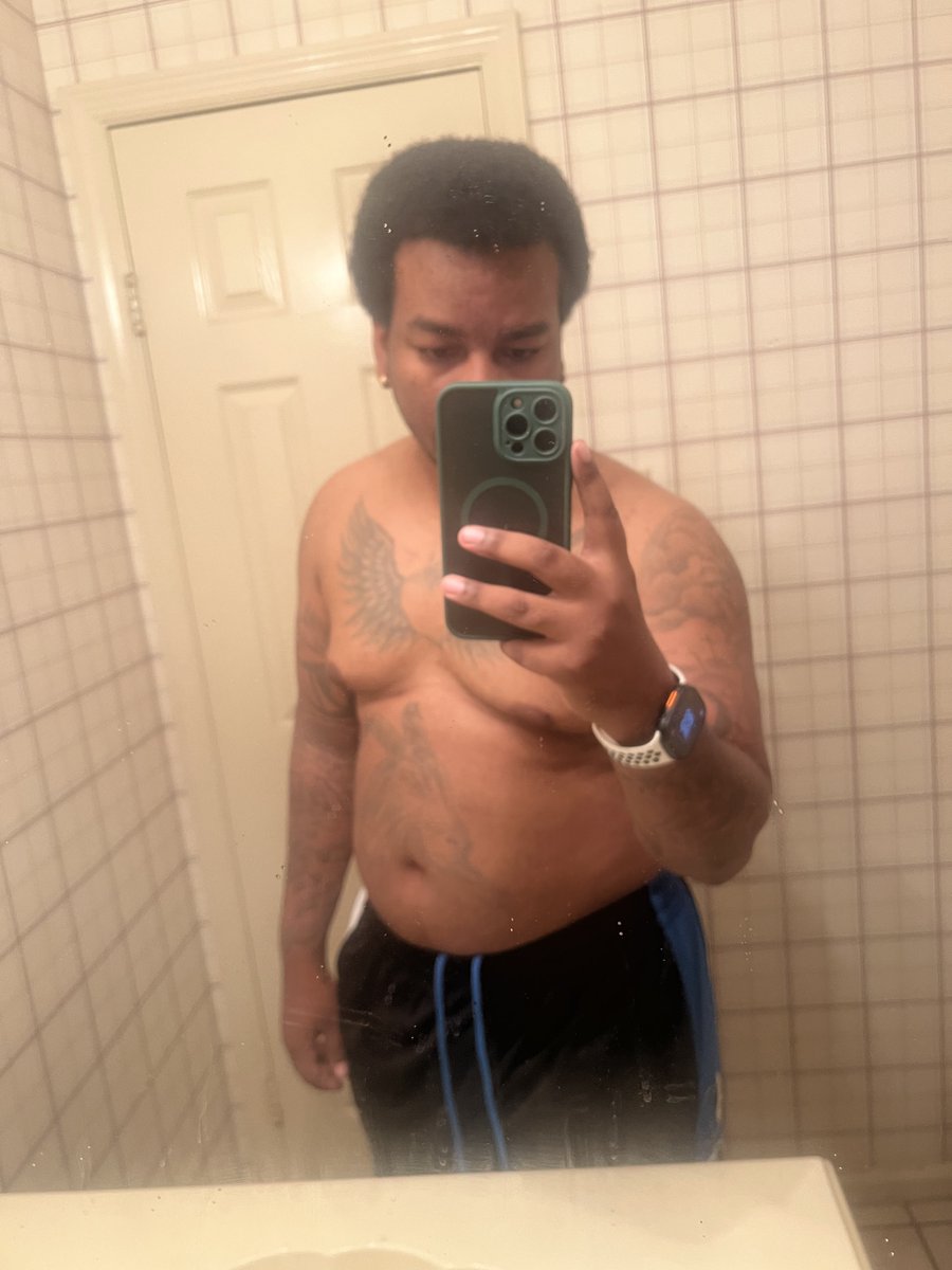 SUPASTAR817 tweet media