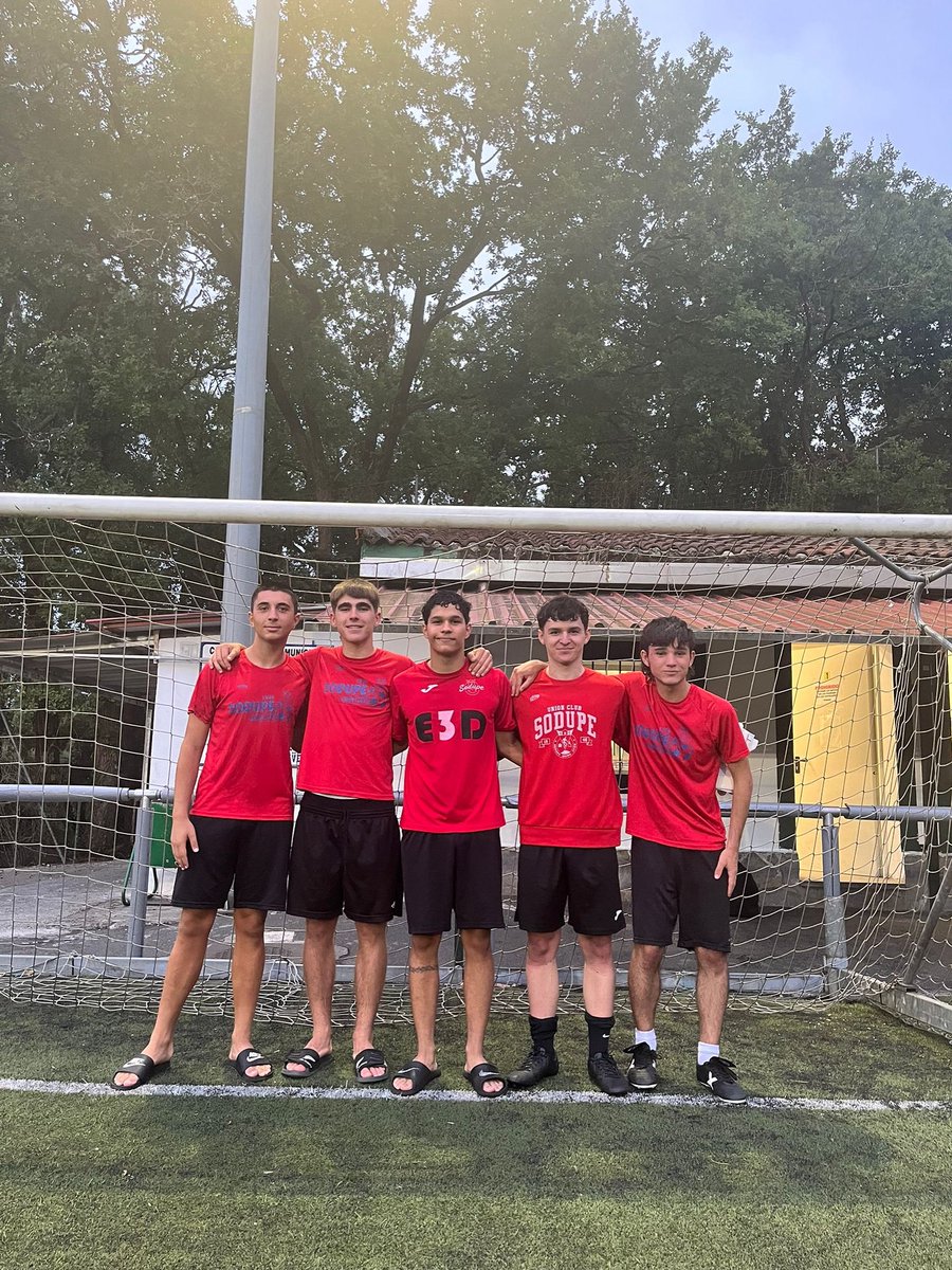 🔷Aimar Sanz, Markel Zorrilla, Diego Hinestroza, Aitor Moreno y Amets Gauna son los juveniles que arrancan esta pretemporada con el primer equipo💪🏻

#aupasodupe🔴🔵