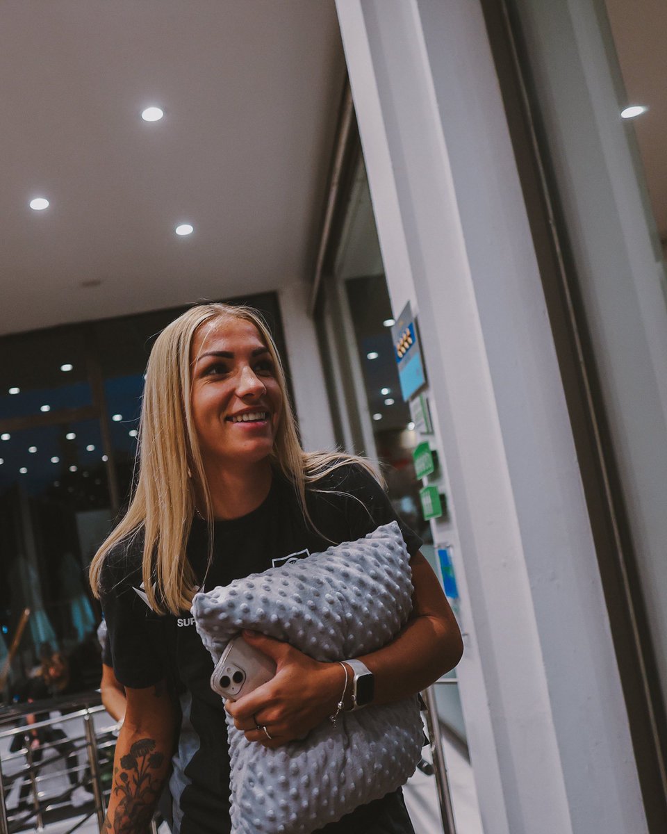 GKSKobiety's tweet photo. Piłkarki GKS-u Katowice zameldowały się w Hotelu Radin w słoweńskim Radenci! Dobrze Was widzieć 🤩

#UKOCHANEwEUROPIE https://t.co/1Hbj9anGpD