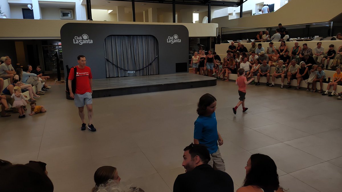 Danny Gunn tweet media