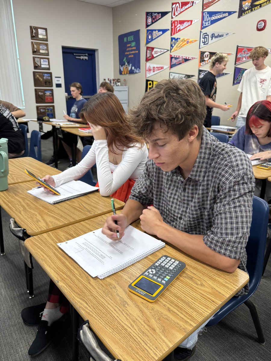 boulder_hs's tweet image. 📊 Algebra 2 students used matrices to solve systems of equations—powerful math strategies at work! #ProblemSolvers #bchs41