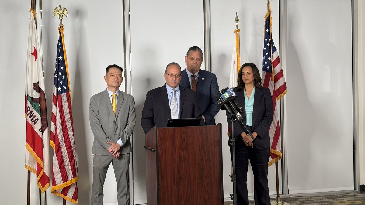 BREAKING: California Republican Party, Dhillon Law Group ask California Supreme Court to block the Congressional redistricting measure from being on the ballot Nov. 4 

Lawsuit states CALeg violated constitution on redistricting, and they combine two topics into one measure.