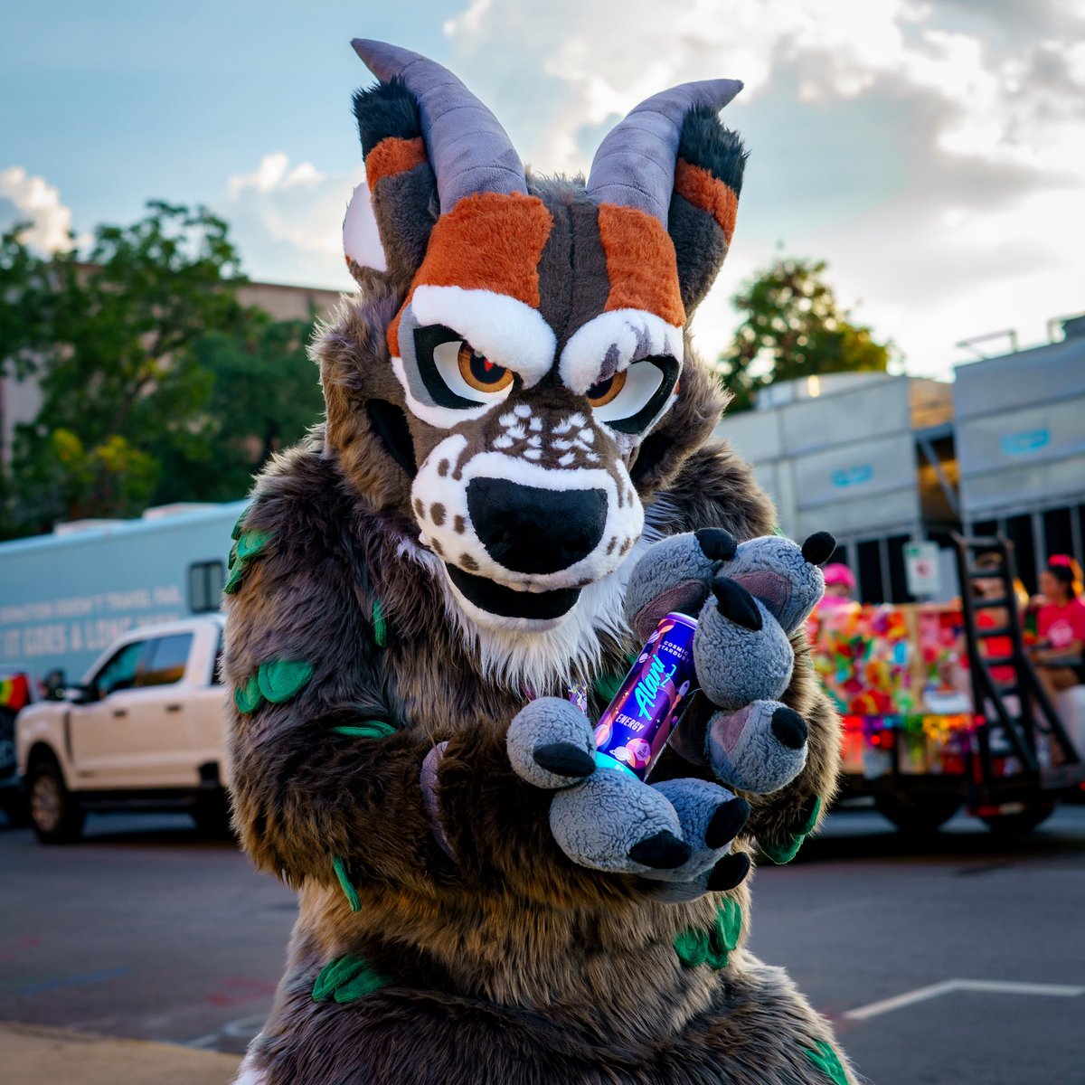 beviraku.net ☁️ 💙 (@beviraku) on Twitter photo Day 1 of asking <a href="/AlaniNutrition/">Alani Nutrition</a> to sponsor me.
Please sponsor me. Thanks!
📸: <a href="/Lick2Trip/">sasha</a>
🪡: <a href="/BeetleBarkSuits/">BeetleBarkSuits</a>
#Fursuit #Fursuiting #Furry Day 1 of asking <a href="/AlaniNutrition/">Alani Nutrition</a> to sponsor me.
Please sponsor me. Thanks!
📸: <a href="/Lick2Trip/">sasha</a>
🪡: <a href="/BeetleBarkSuits/">BeetleBarkSuits</a>
#Fursuit #Fursuiting #Furry