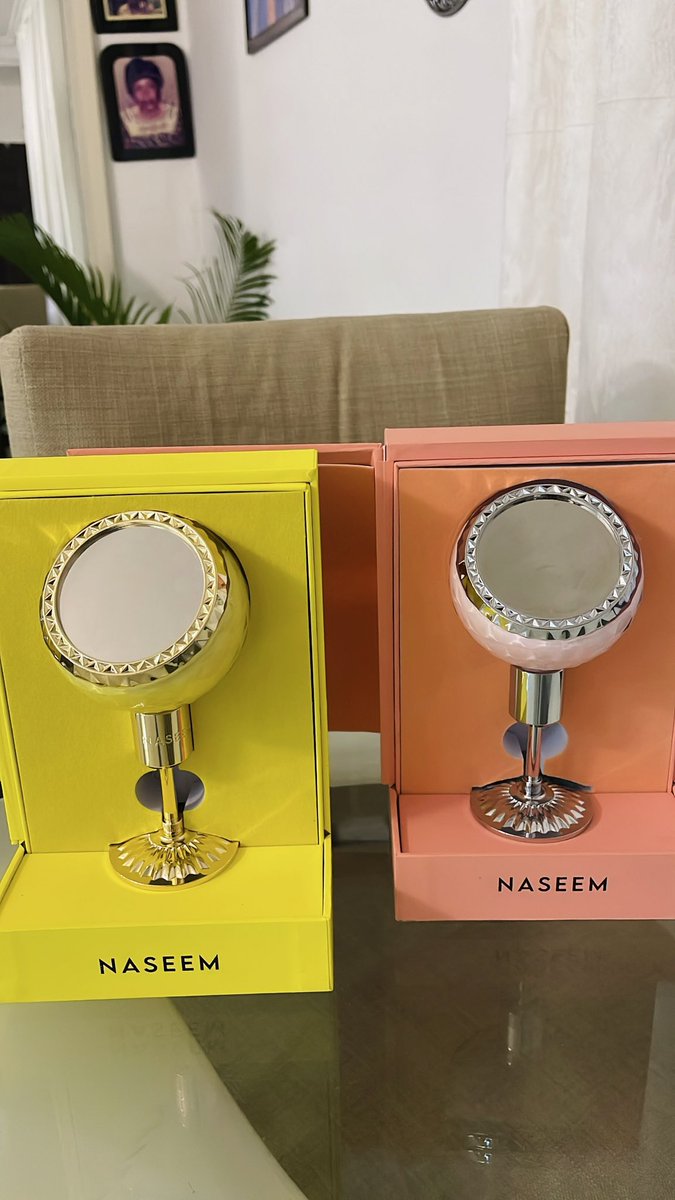 These bottles are so cuteeeee 😍😍😍my heart!
Asmira by Naseem 
Mi’raat by Naseem 
And the new Ibraheem AlQurashi diamond collection…..