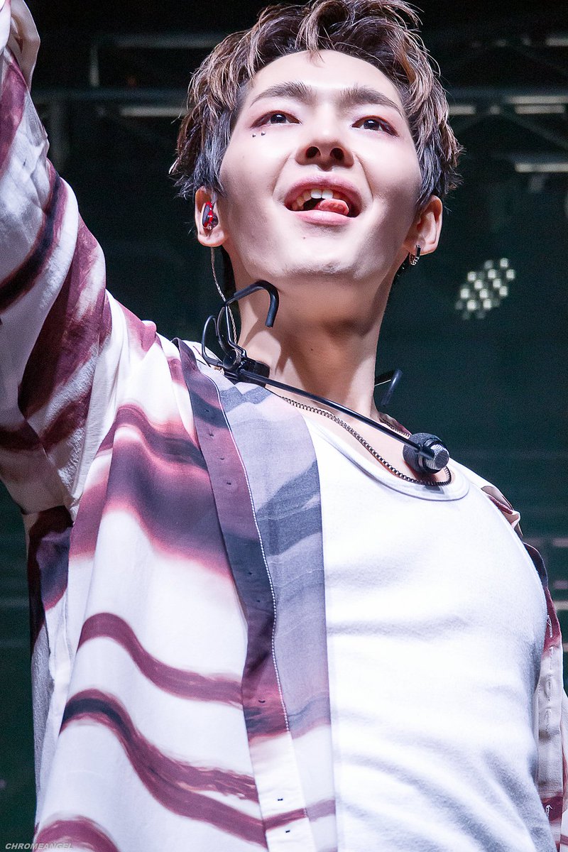 KBteeth's tweet image. cr. chrOme000angel